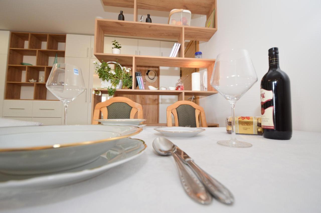 Shine24 - Spacious&bright apartment - NEW Novi Sad Exterior foto