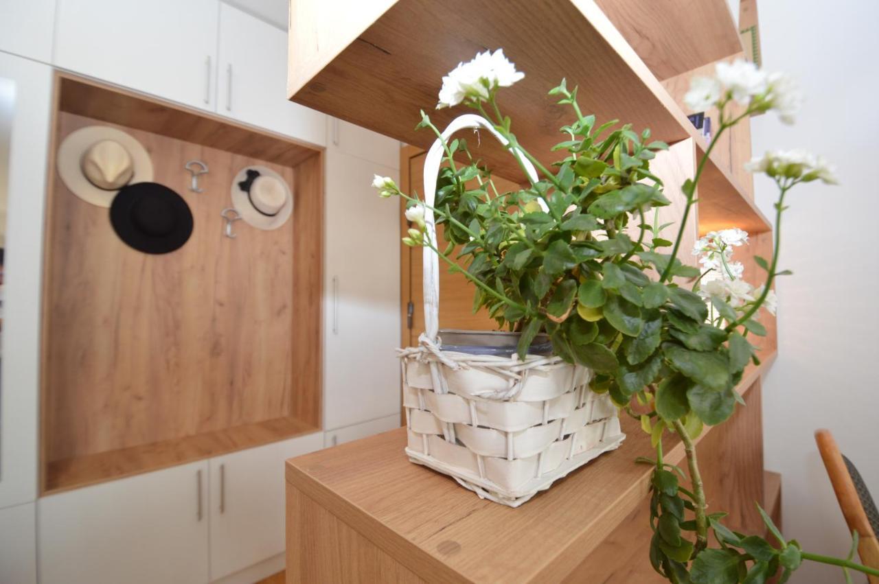 Shine24 - Spacious&bright apartment - NEW Novi Sad Exterior foto